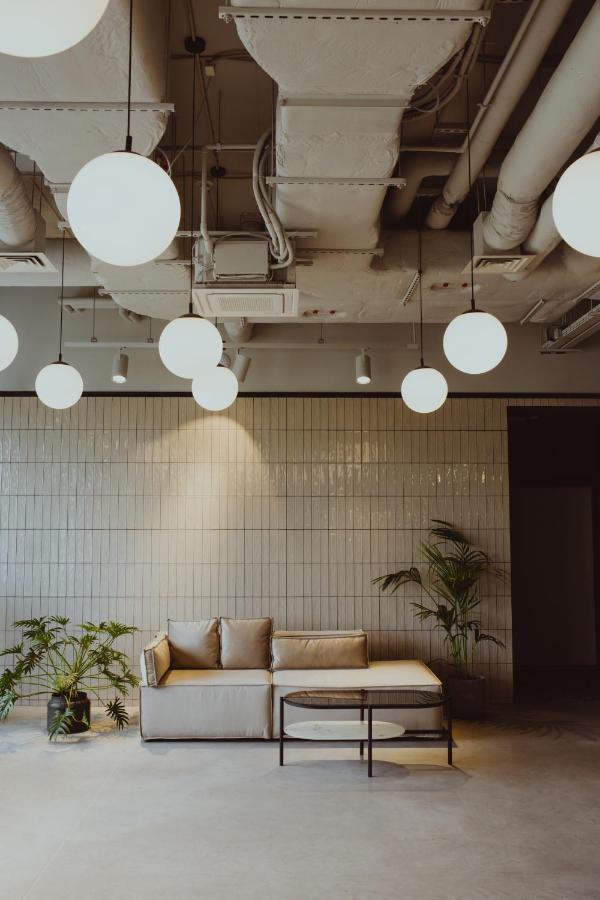 Arche Hotel Wroclaw Airport Esterno foto
