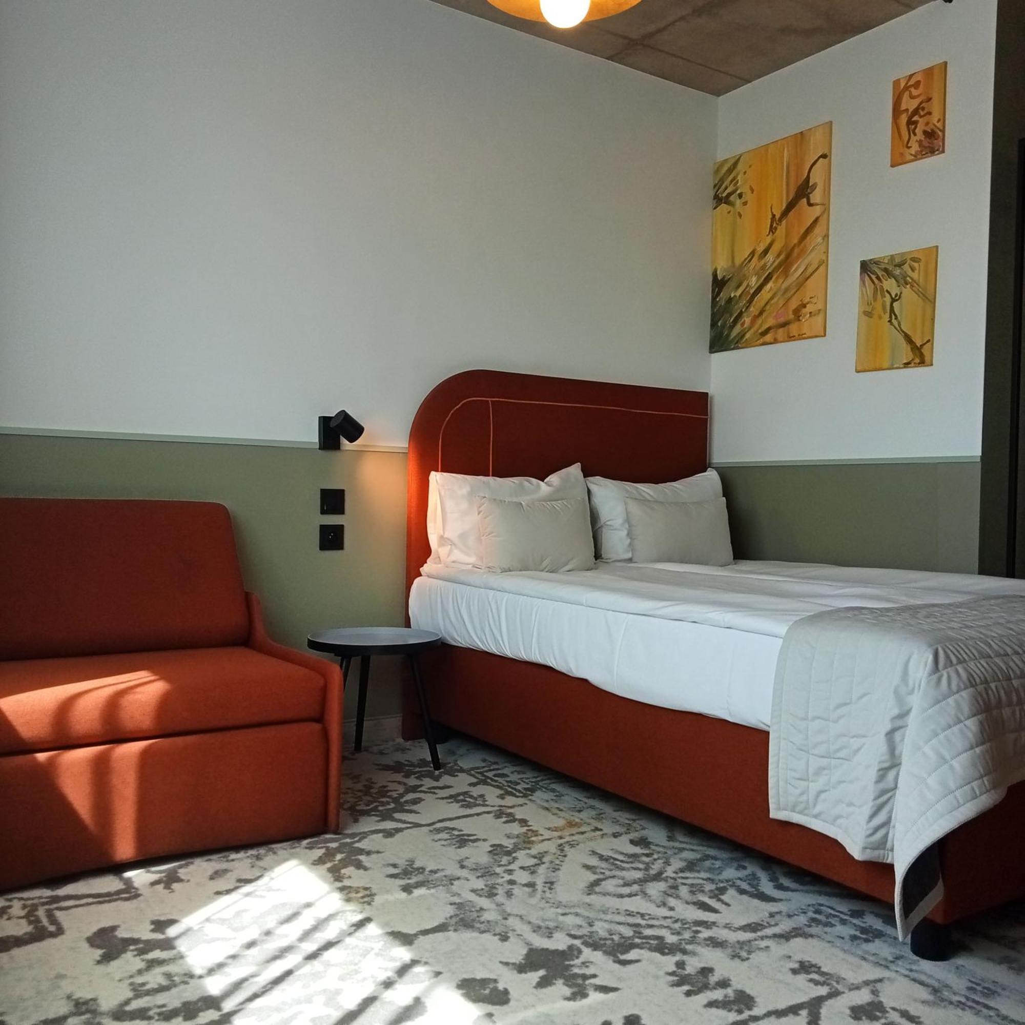 Arche Hotel Wroclaw Airport Esterno foto