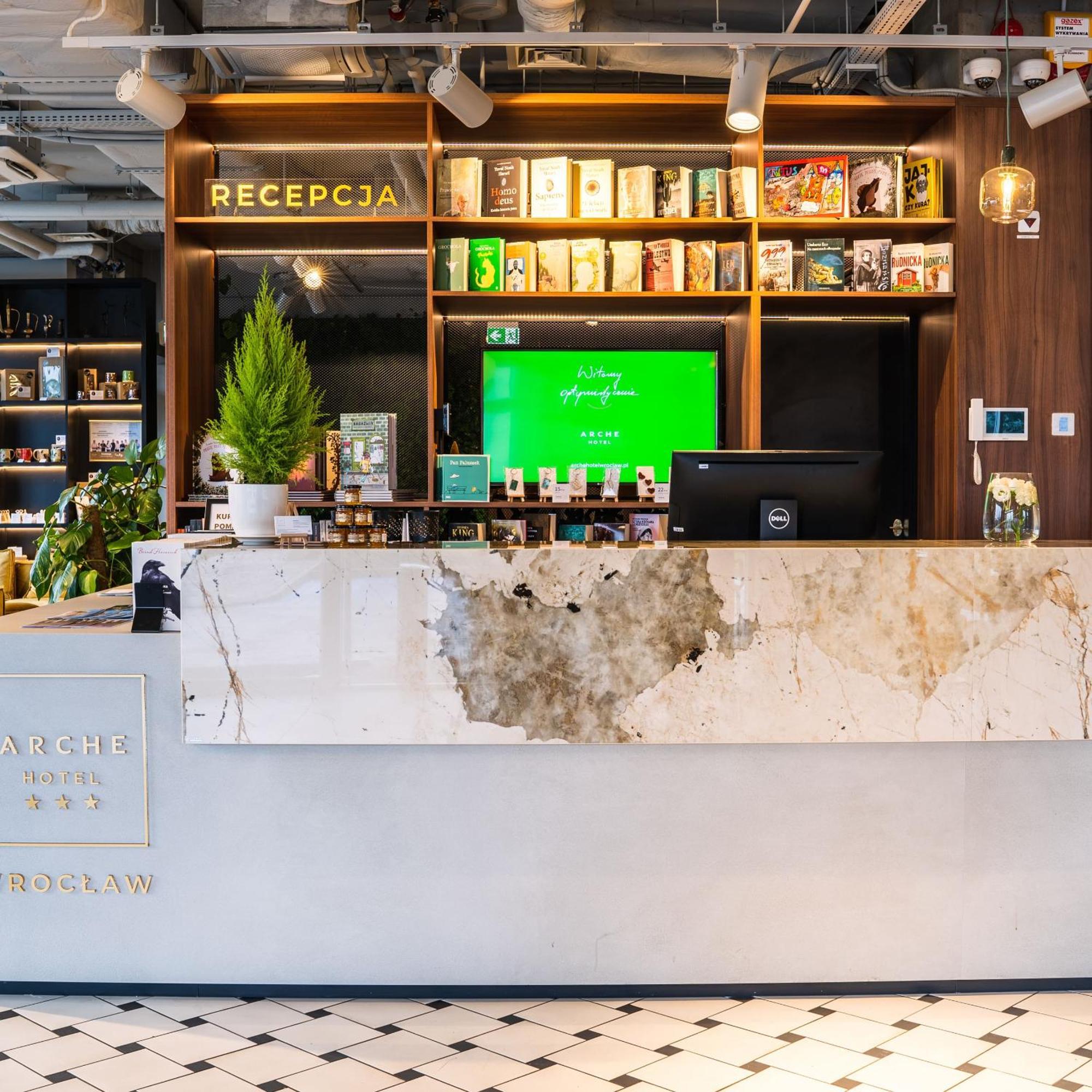 Arche Hotel Wroclaw Airport Esterno foto